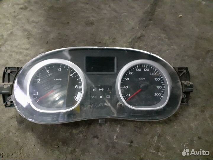 Панель приборов Рено Дастер Renault Duster