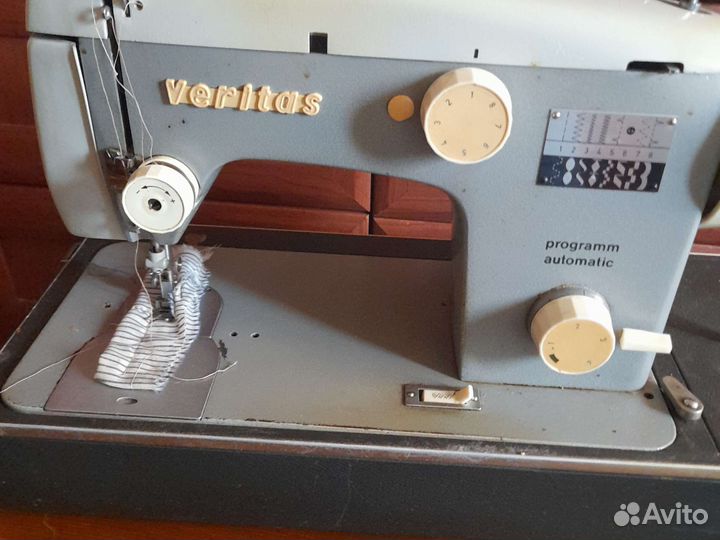 Швейная машина Veritas