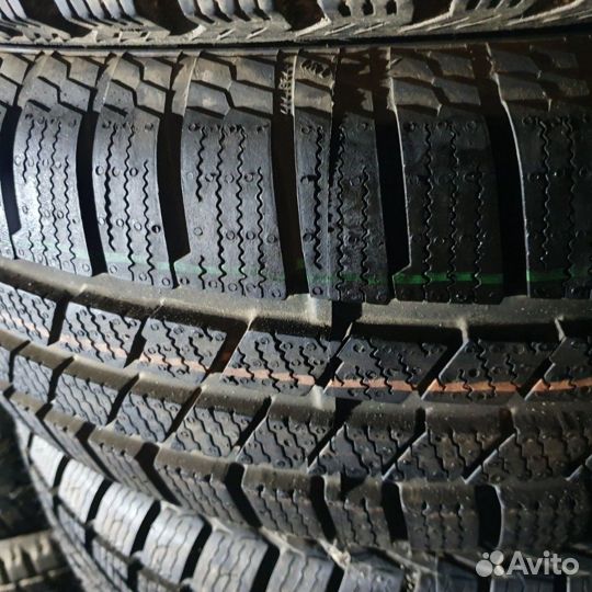 Continental CrossContact ATR 215/70 R16