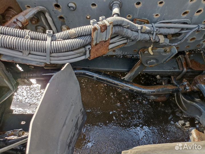 Тяга рулевая продольная