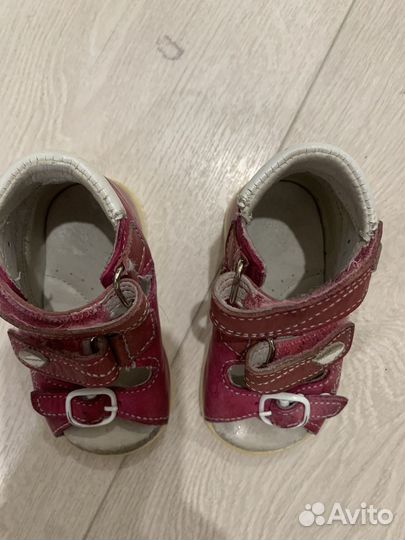 Босоножки для девочки 18 размер