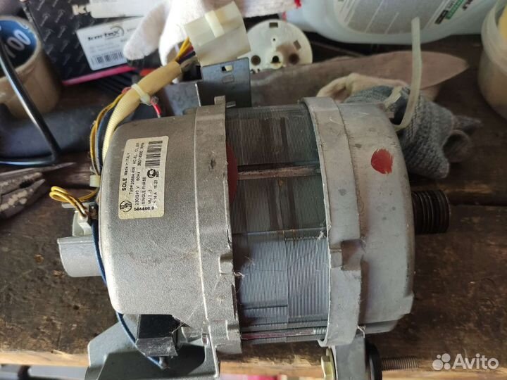 Двигататель стиральной машины