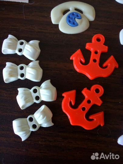 Детские пуговицы и аппликации