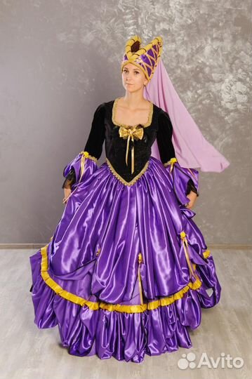 Продается костюмерная (более 2000 ед. костюмов)