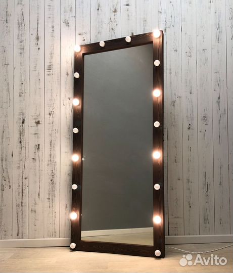 Зеркало с подсветкой