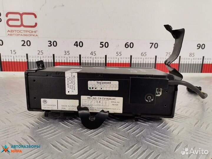 CD-чейнджер Volkswagen Touareg 2006 1J6035111
