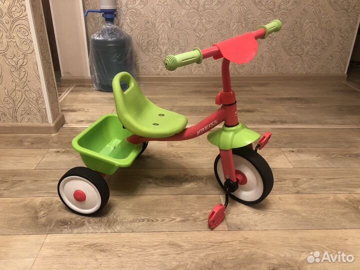 Трехколесный велосипед