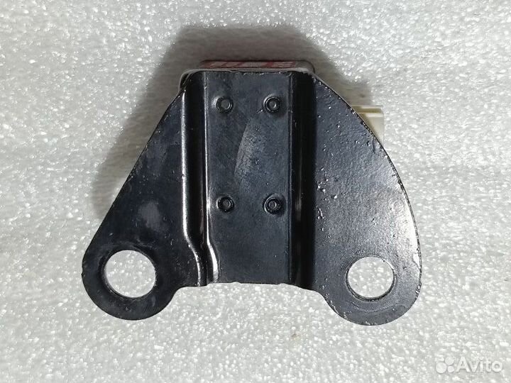 Датчик подушки безопасности правый Toyota Vista