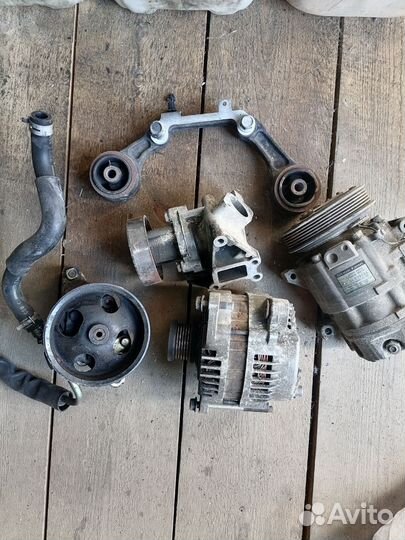 Запчасти на двс QR20 nissan