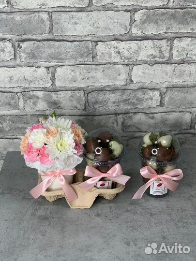 Клубника в шоколаде стаканчик