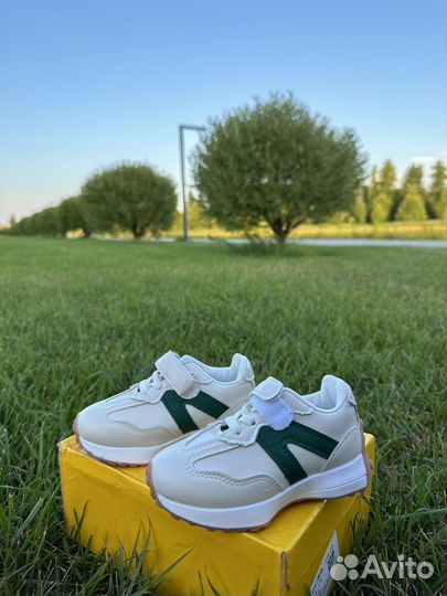 Кроссовки детские