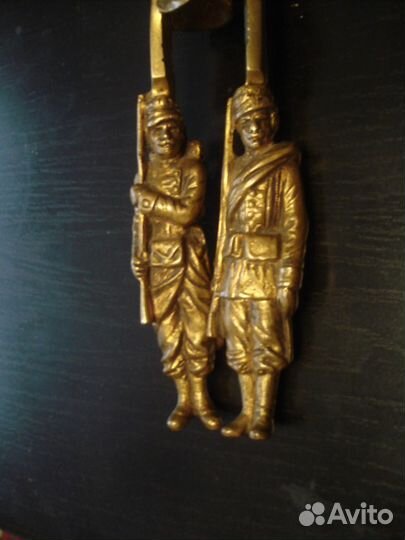 Орехокол, пмв, карикатура Антанта против Кайзера