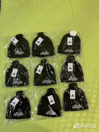 Шапки фк Краснодар,черные и зеленые