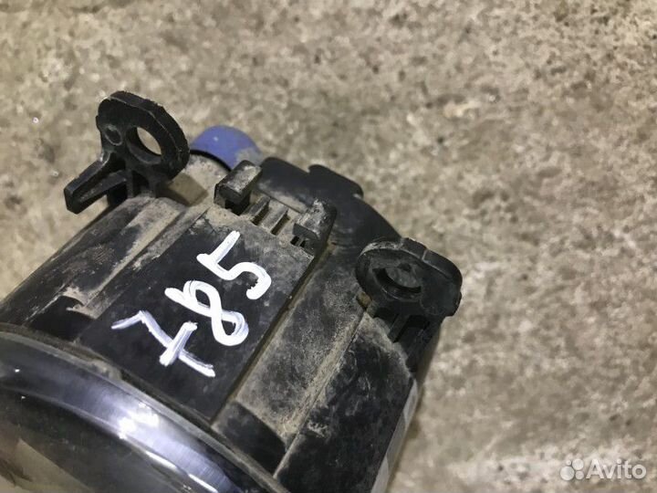 Левая противотуманная фара Geely Emgrand EC7