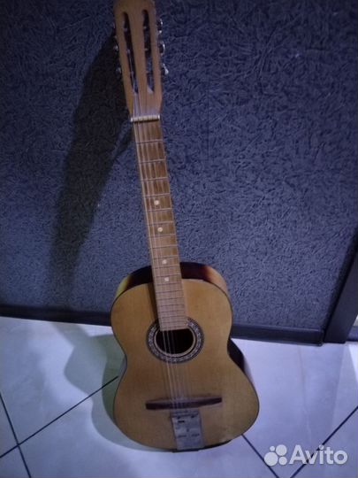 Акустическая гитара 6 струнная