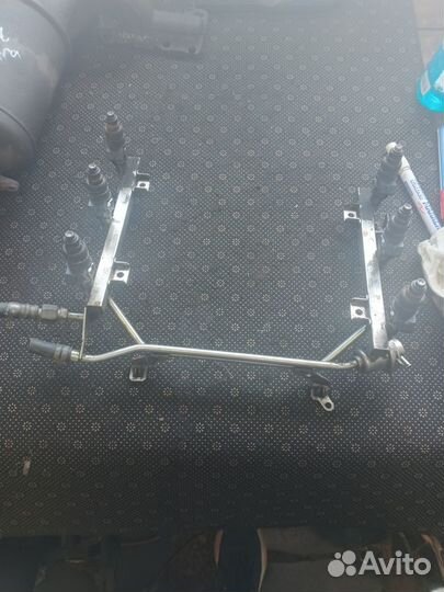 Рампа топливная рейка Audi A6 C5 2.4