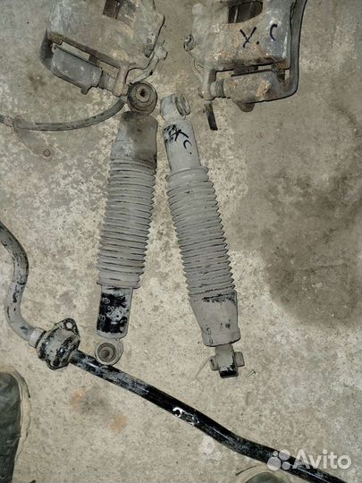 Задние амортизаторы на хундай Солярис