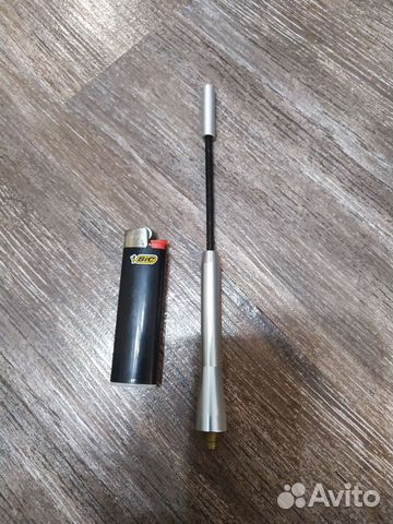 Автомобильная антенна на крышу