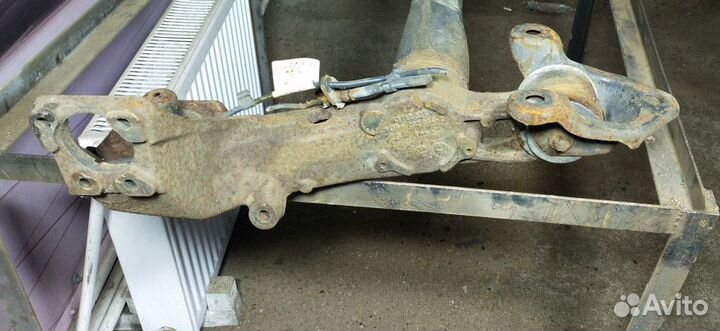 Балка подвески задняя Opel Zafira B