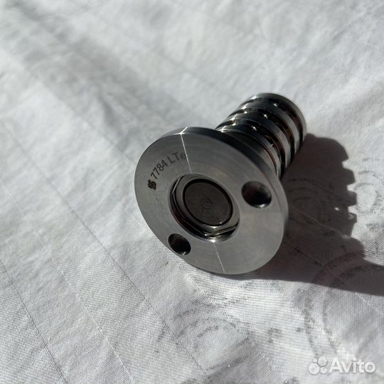 Клапан фазорегулятора 06L109257F Kolbenschimdt