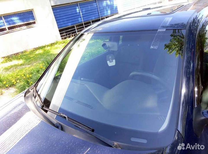 Стекло лобовое volkswagen multivan t5 2009