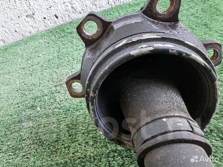 Карданный вал задний Mitsubishi Pajero 3 1999 год