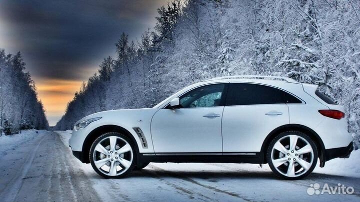 Аренда авто Infinity FX35 в Барнауле