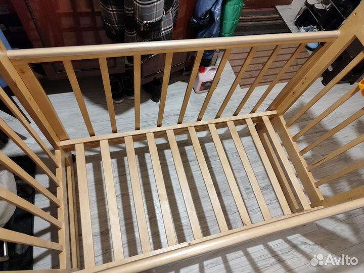 Детская кроватка качалка