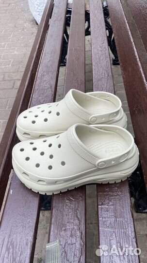 Crocs mega crush clog