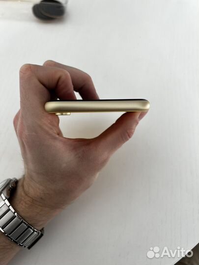 iPhone Xr, 128 ГБ