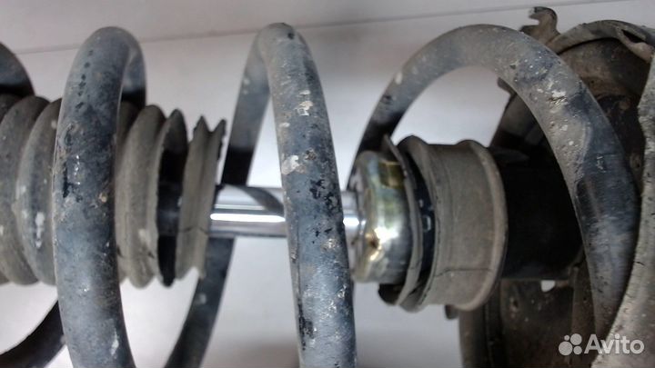 Амортизатор подвески Toyota Highlander 1, 2003