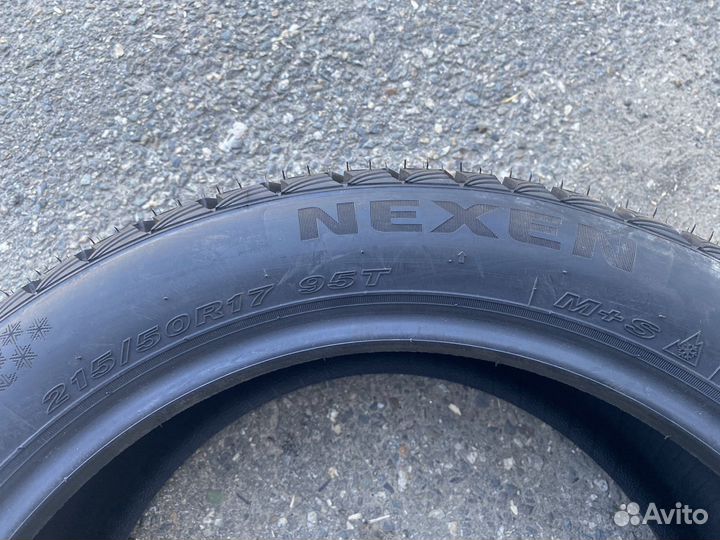 Nexen Winguard Ice Plus 215/50 R17 95T