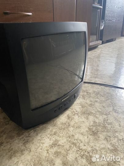 Телевизор samsung