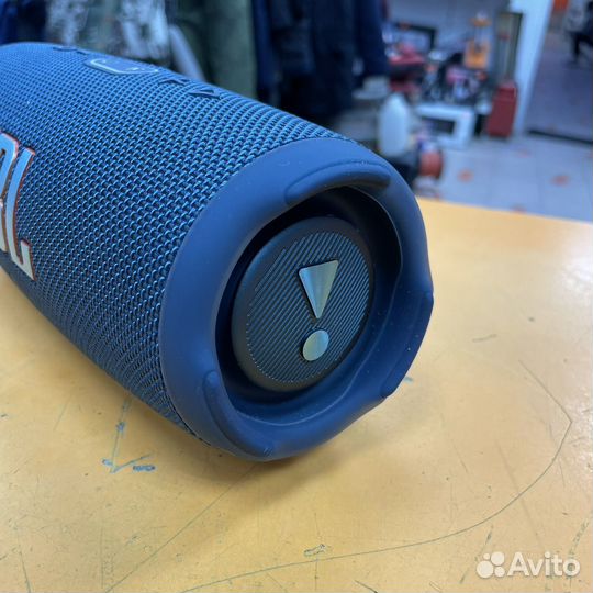 Портативная колонка JBL Charge 5