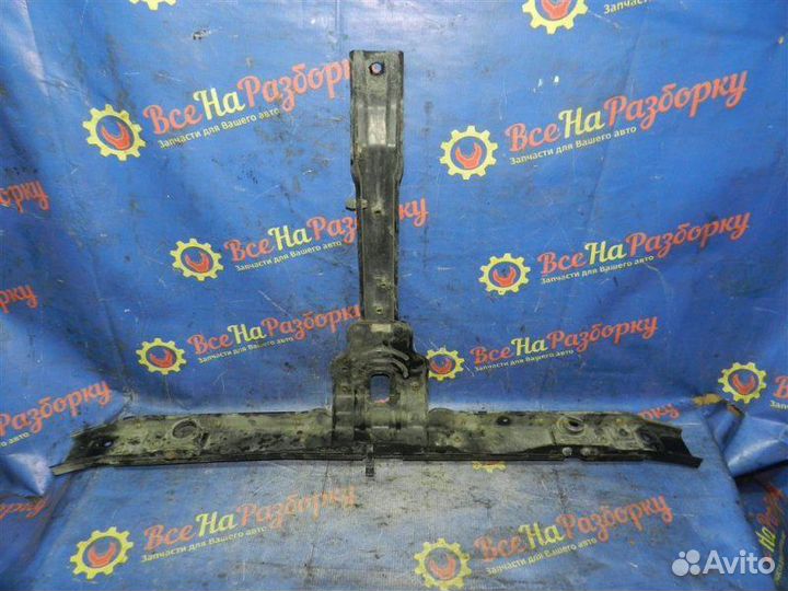 Рамка радиатора Hyundai Trajet 2.0