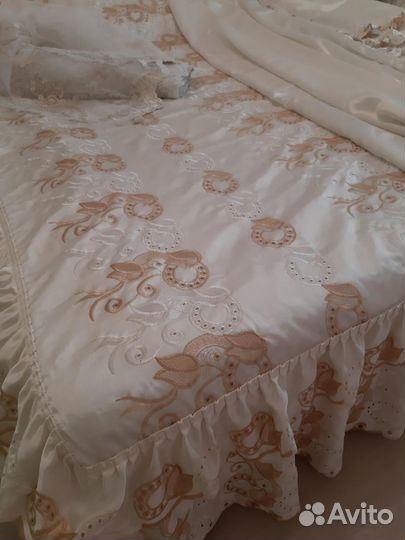 Набор покрывало+шторы+наволочки