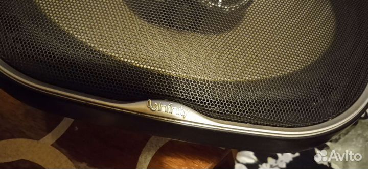 Автомобильный усилитель звука