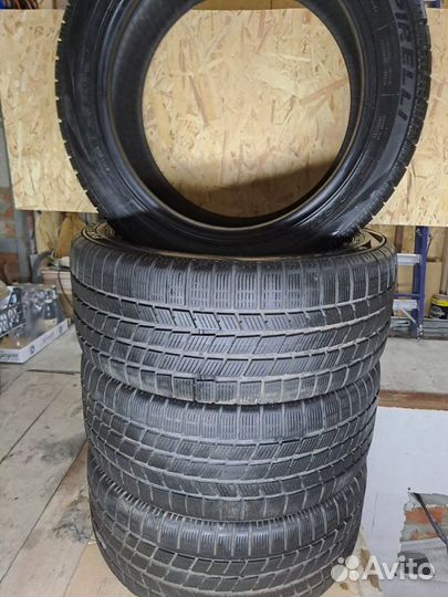 Pirelli Winter 240 Snowsport 255/45 R18