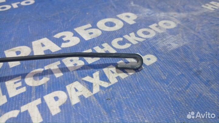Левый поводок дворника Mazda 6 Gg лифтбэк 2005