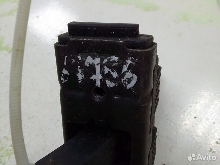 Ограничитель двери BMW X5