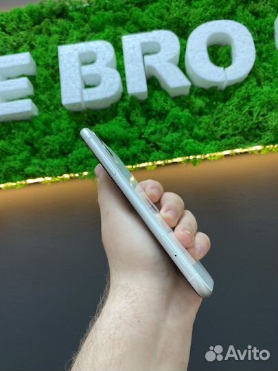 iPhone 11, 256 ГБ