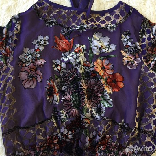 Женский костюм