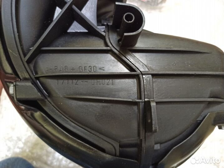 Коллектор впускной 17120-0H021 Toyota/Lexus