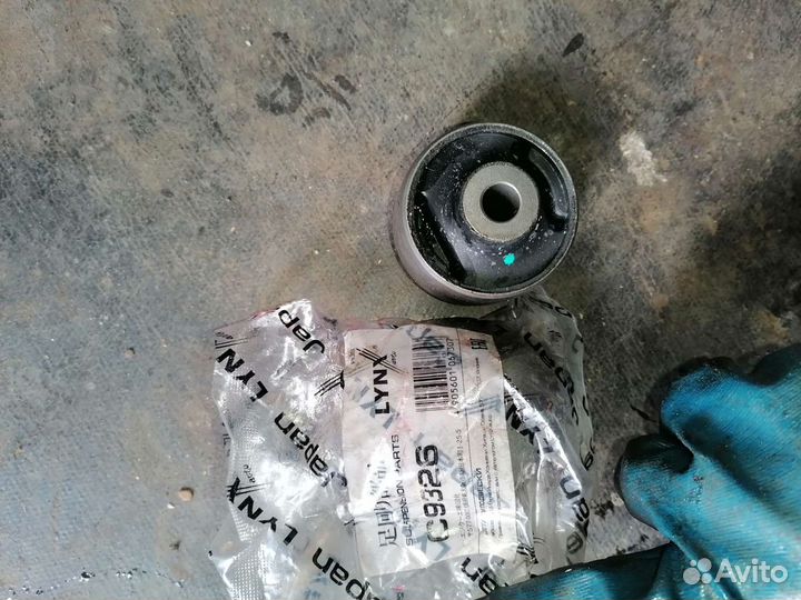 Сайлентблок nissan