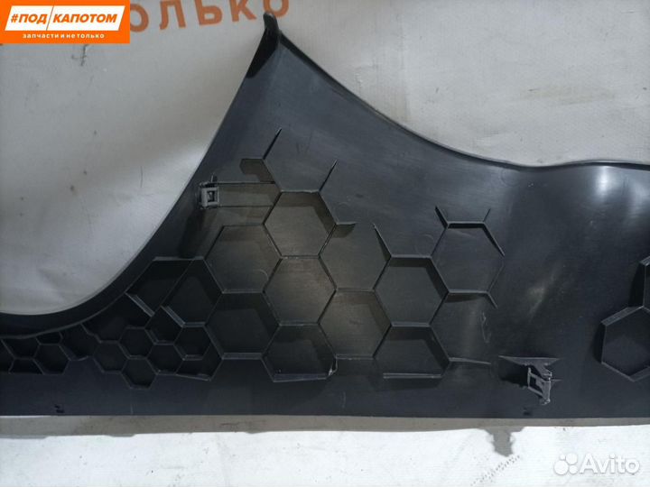 Декоративная накладка центральной консоли Volvo 2