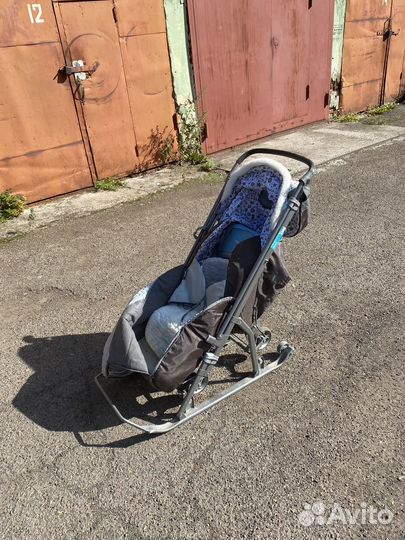 Детские санки с колесами