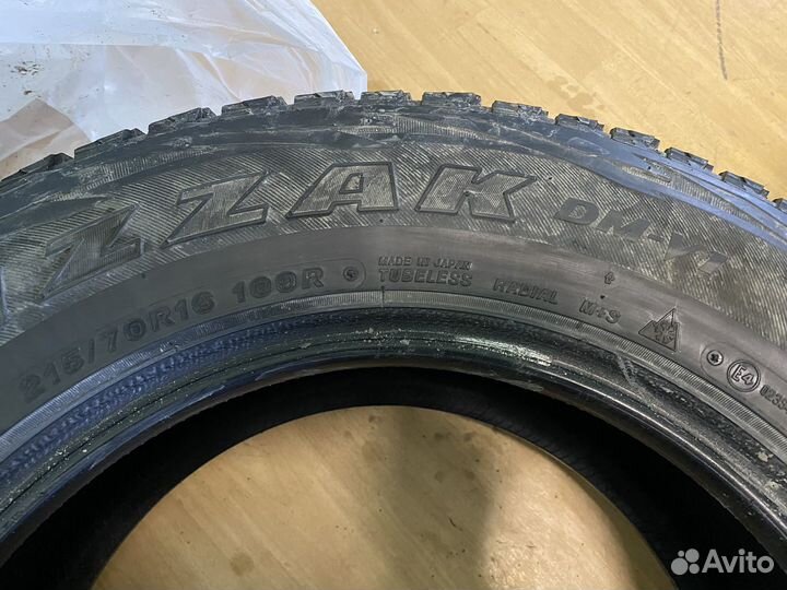 Bridgestone Blizzak DM-V1 215/70 R16