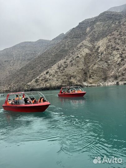 Туры по Сулаксому каньону прогулка на катере