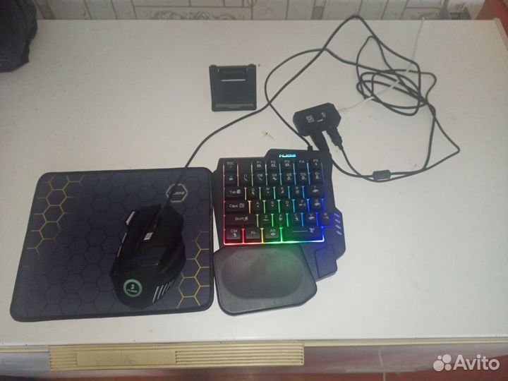 Геймпад для телефона