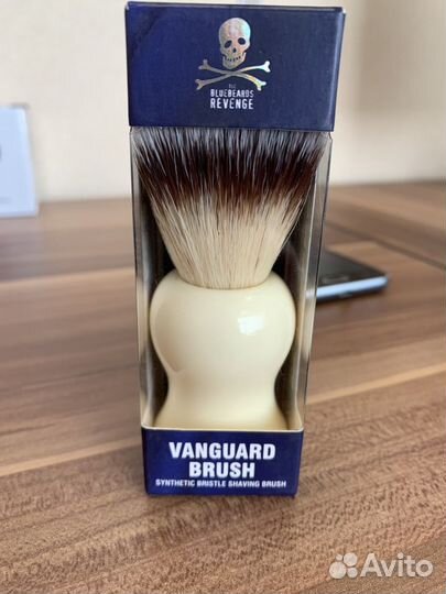 Помазок для бритья Bluebeard Revenge Vanguard Brus